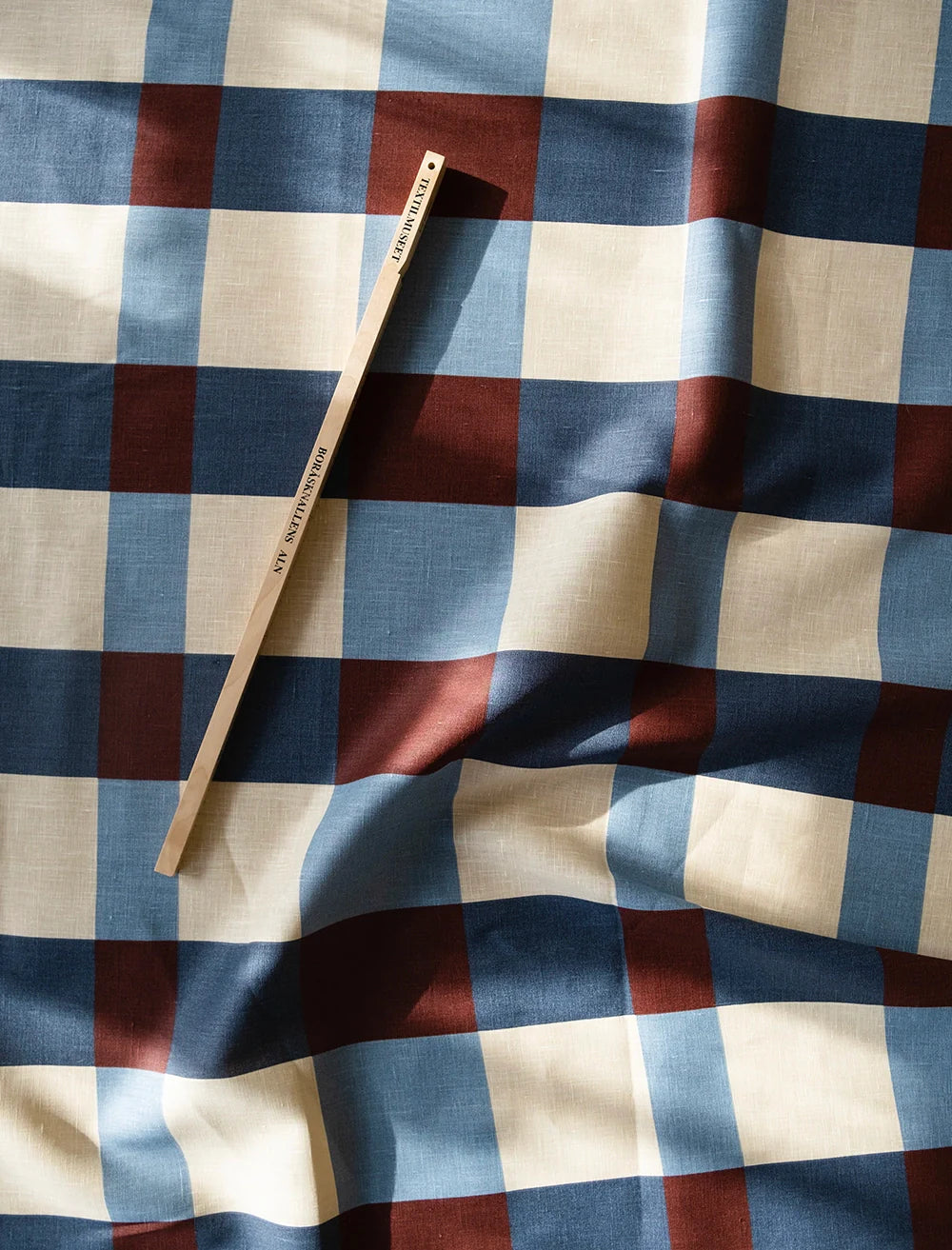 FIELD LINEN BY THE METRE, BLUE/PLUM