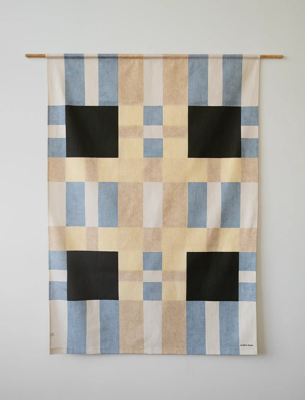 WALL HANGING BOX, VERTICAL